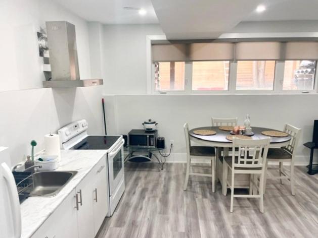 Scarborough New 2-Bedroom Basement تورونتو المظهر الخارجي الصورة